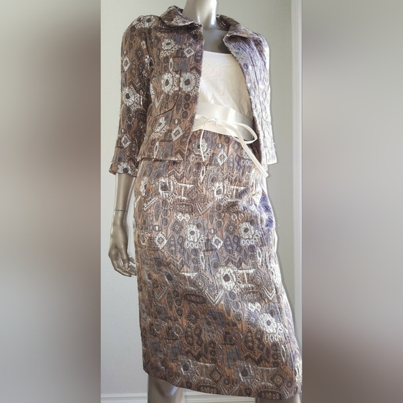 *$4,300 OSCAR DE LA RENTA STUNNING SILVER METALLIC RUNWAY SKIRT SUIT 0 4 S - Picture 3 of 15